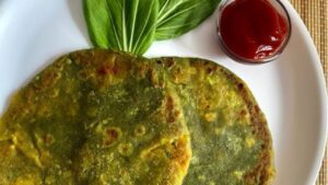 Palak Paratha Recipe 